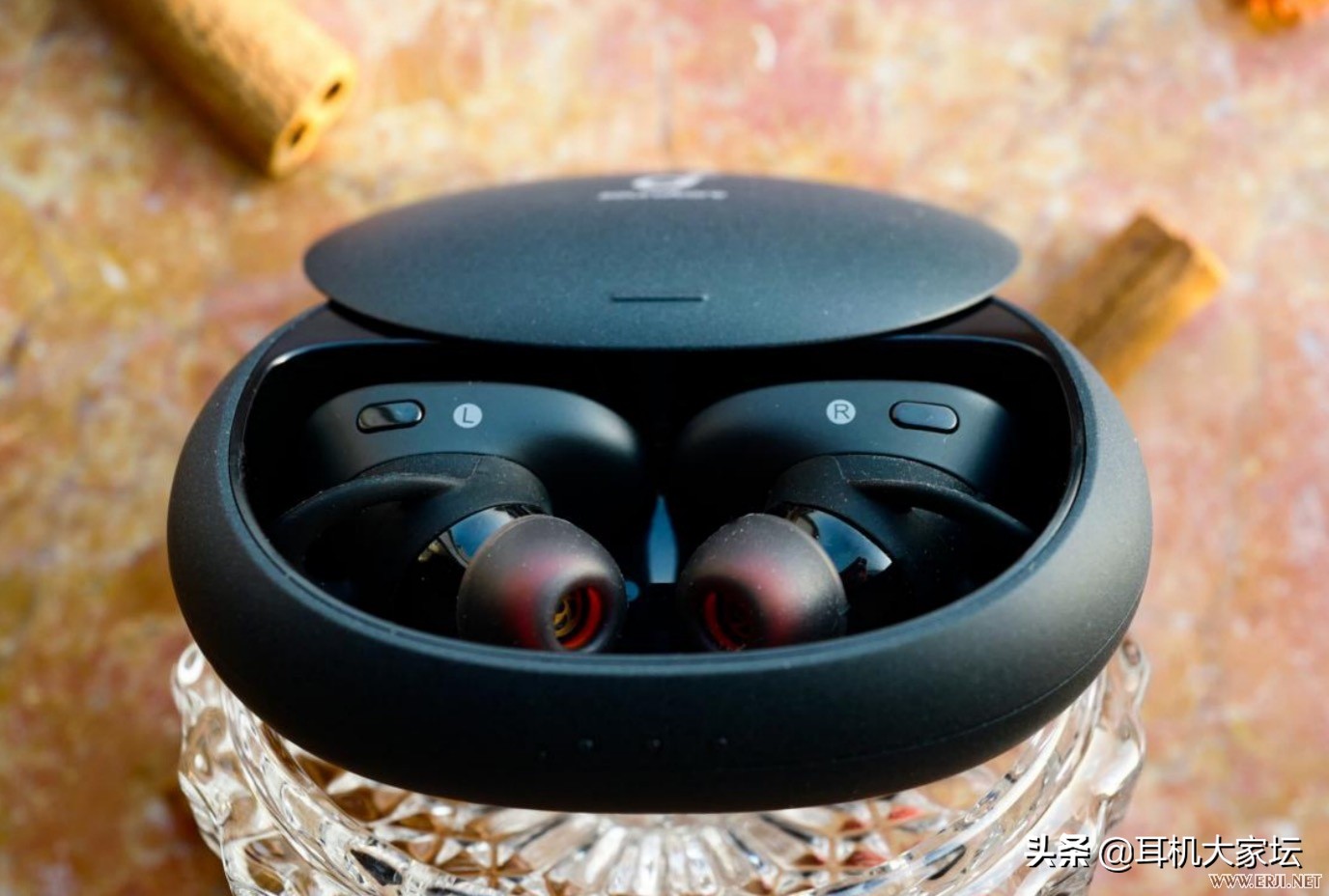 soundcoreliberty2pro只连接右耳,声阔liberty2pro无线耳机降噪测试
