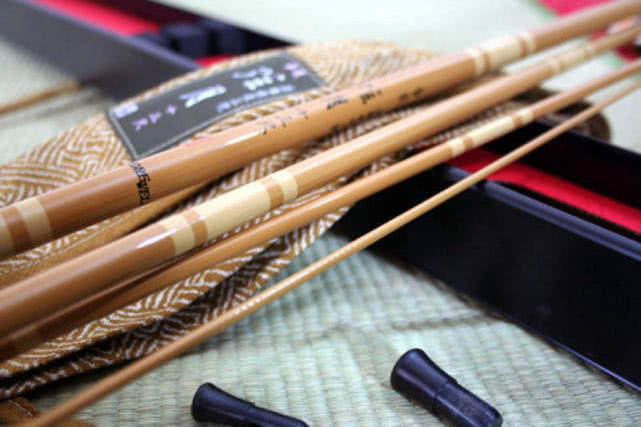 并继鱼竿和振出竿区别,振出式鱼竿和并继式鱼竿哪个好