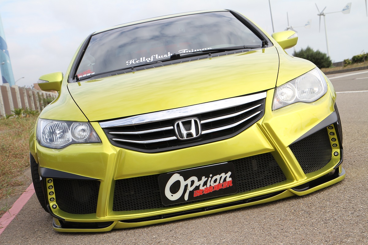 宽体CivicMK8现身泰包+柠檬金猴塞雷