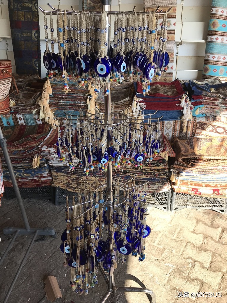 「土耳其」必买伴手礼（蓝眼睛、玫瑰精油、香料等……