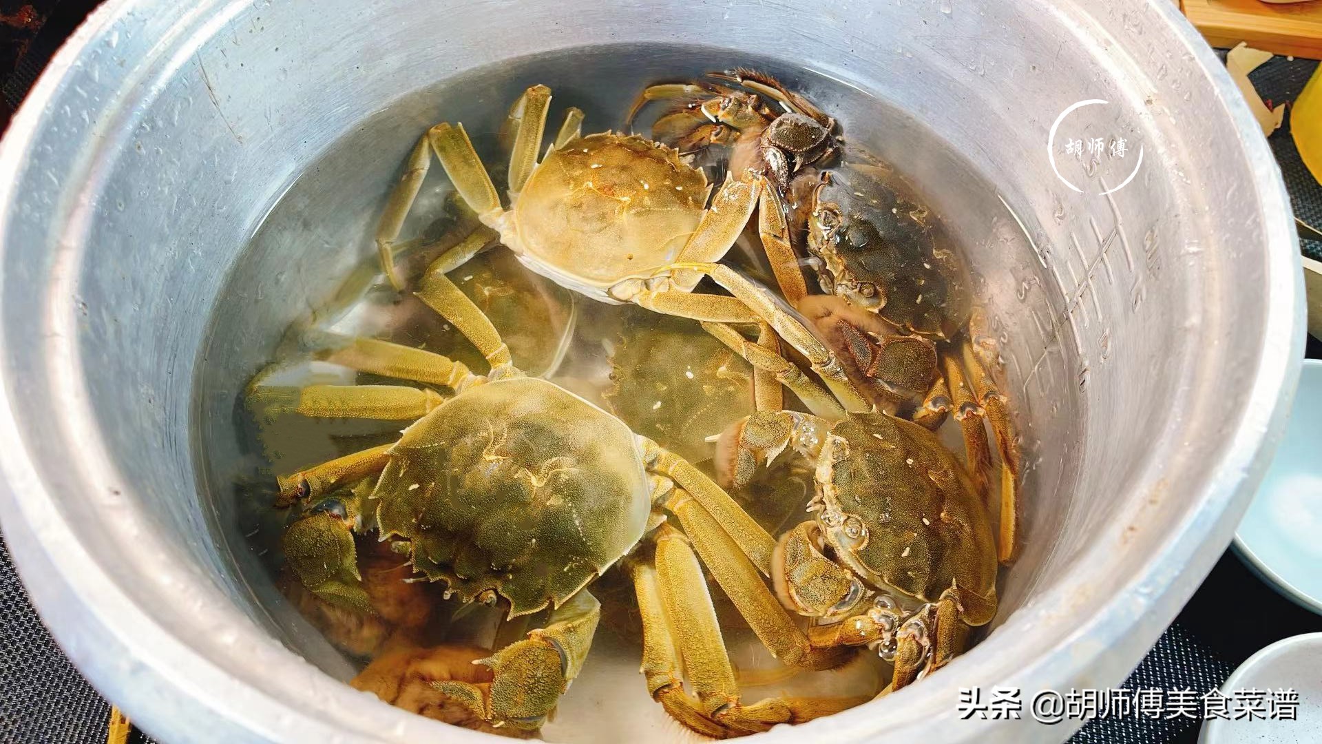 螃蟹放冰箱怎么保存才不会坏,如何让螃蟹放冰箱保存久点