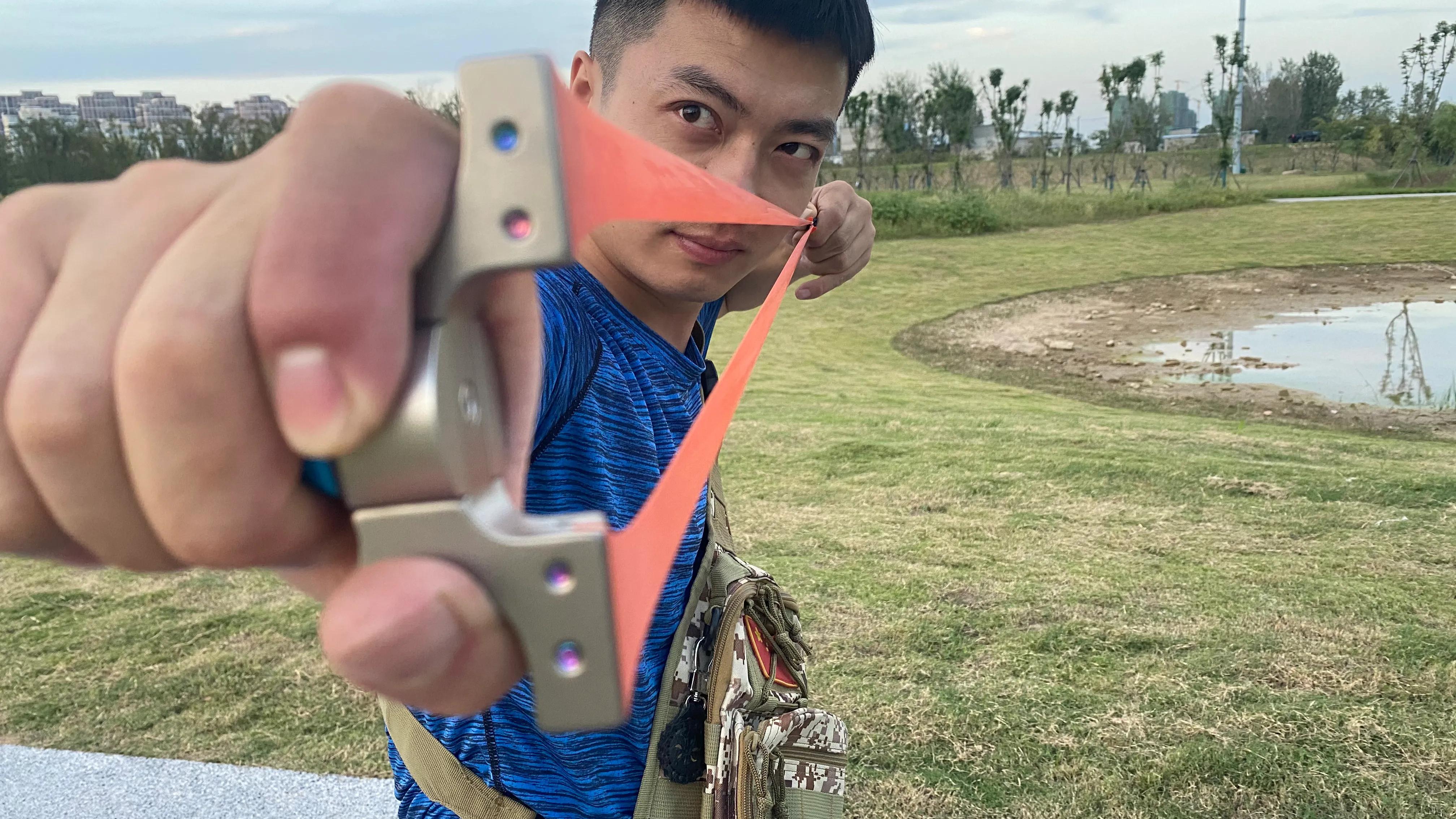 弹弓新手的困扰,弹弓新手瞄不准