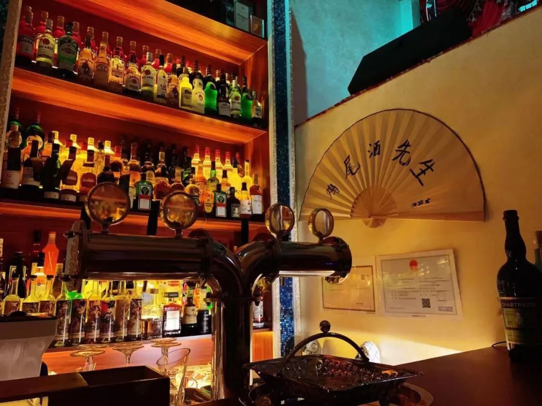 加鱼子酱的鸡尾酒喝过吗？长春首家分子鸡尾酒吧，味道太神奇了