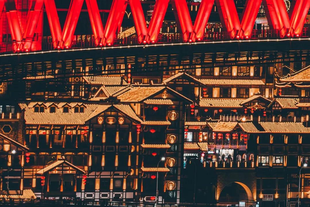 16-35f2.8镜头拍摄效果,28mmf2.8镜头适合拍什么