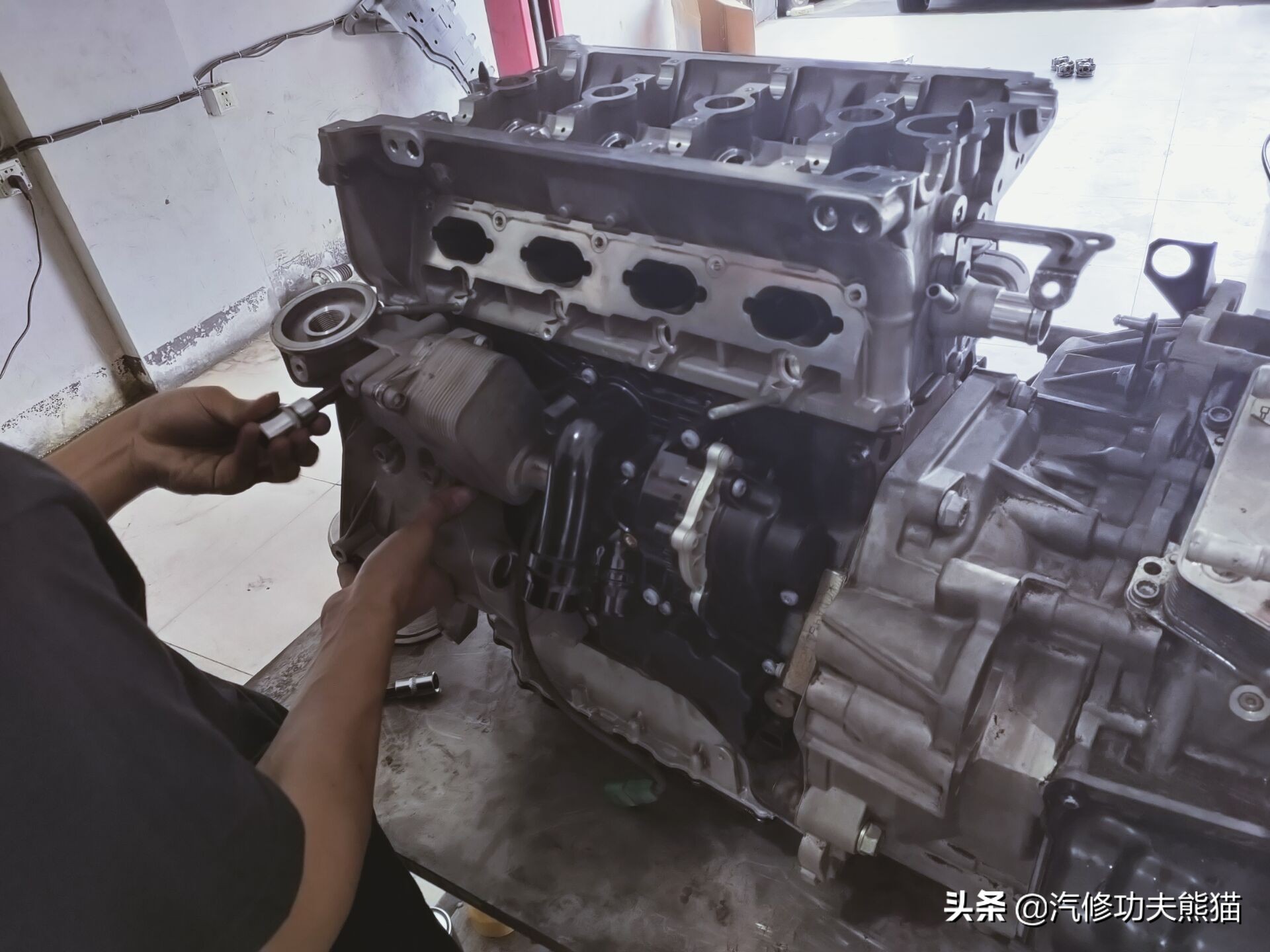 大众夏朗2014款2.0t标配烧机油吗,2016款大众夏朗1.4t发动机烧机油