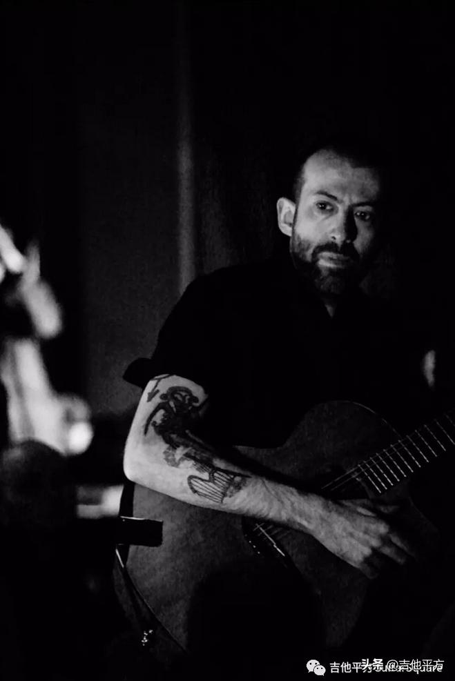 [AG杂志]Lowden代言人JonGomm分享给吉他爱好者的10个小建议