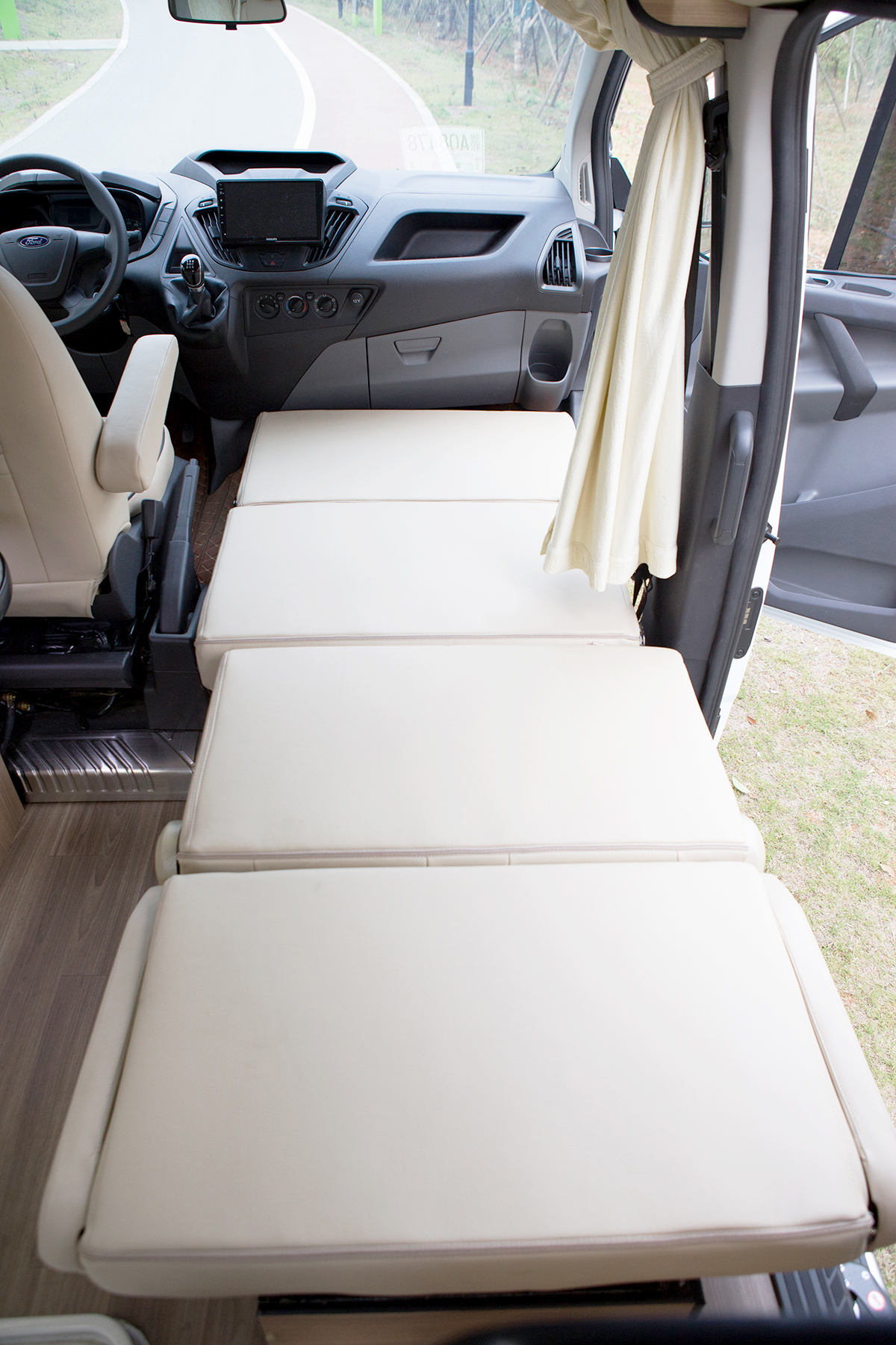 19江铃福特全顺多少钱,19.98万新全顺房车价格