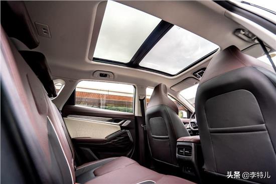 宝石蓝最好看的车型,宝石蓝车给人的感觉