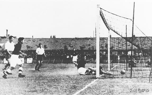 抗日时期国足,从足球场到战场