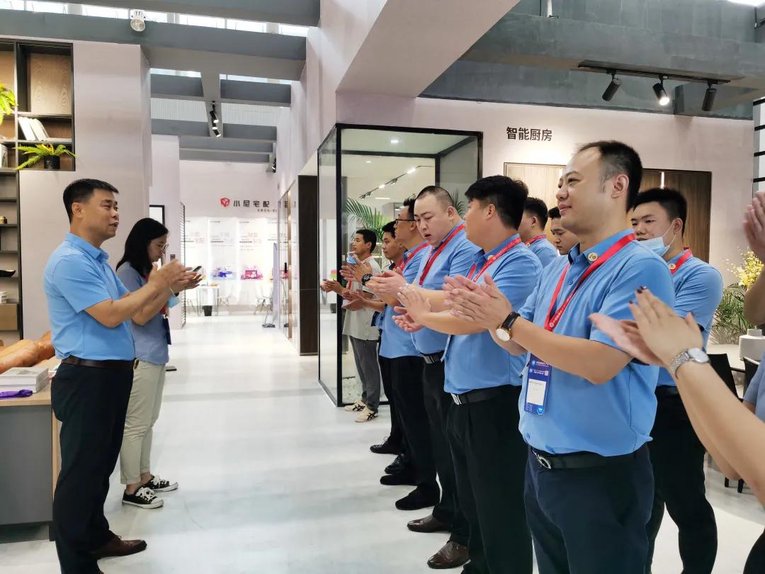 广州建博会第三天丨小尼宅配依旧人气爆棚，签约不断