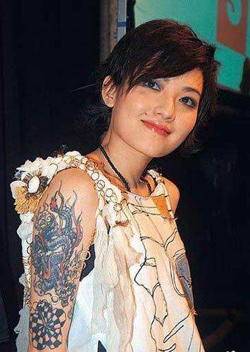 范晓萱怎样走出抑郁,范晓萱42岁却仍有24岁的少女感