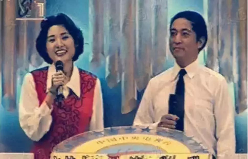 倪萍任鲁豫李思思撒贝宁马凡舒,倪萍李思思撒贝宁任鲁豫谈春晚