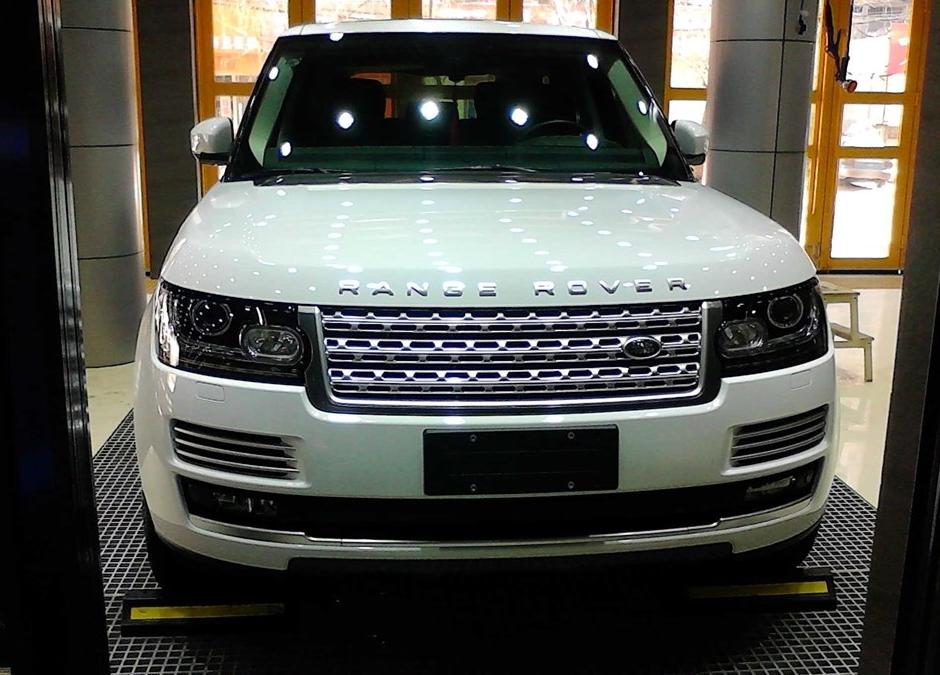 路虎揽胜温莎真皮座椅褶皱修复,路虎揽胜怎样开有气质