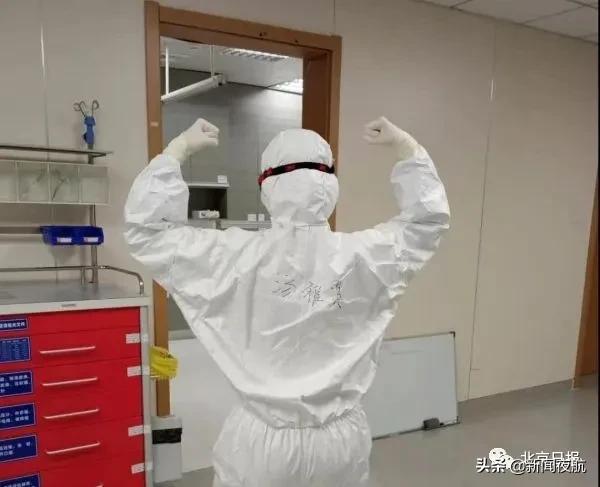 超级无敌可爱！医院院长在接受采访，摄像机意外拍下这一幕……