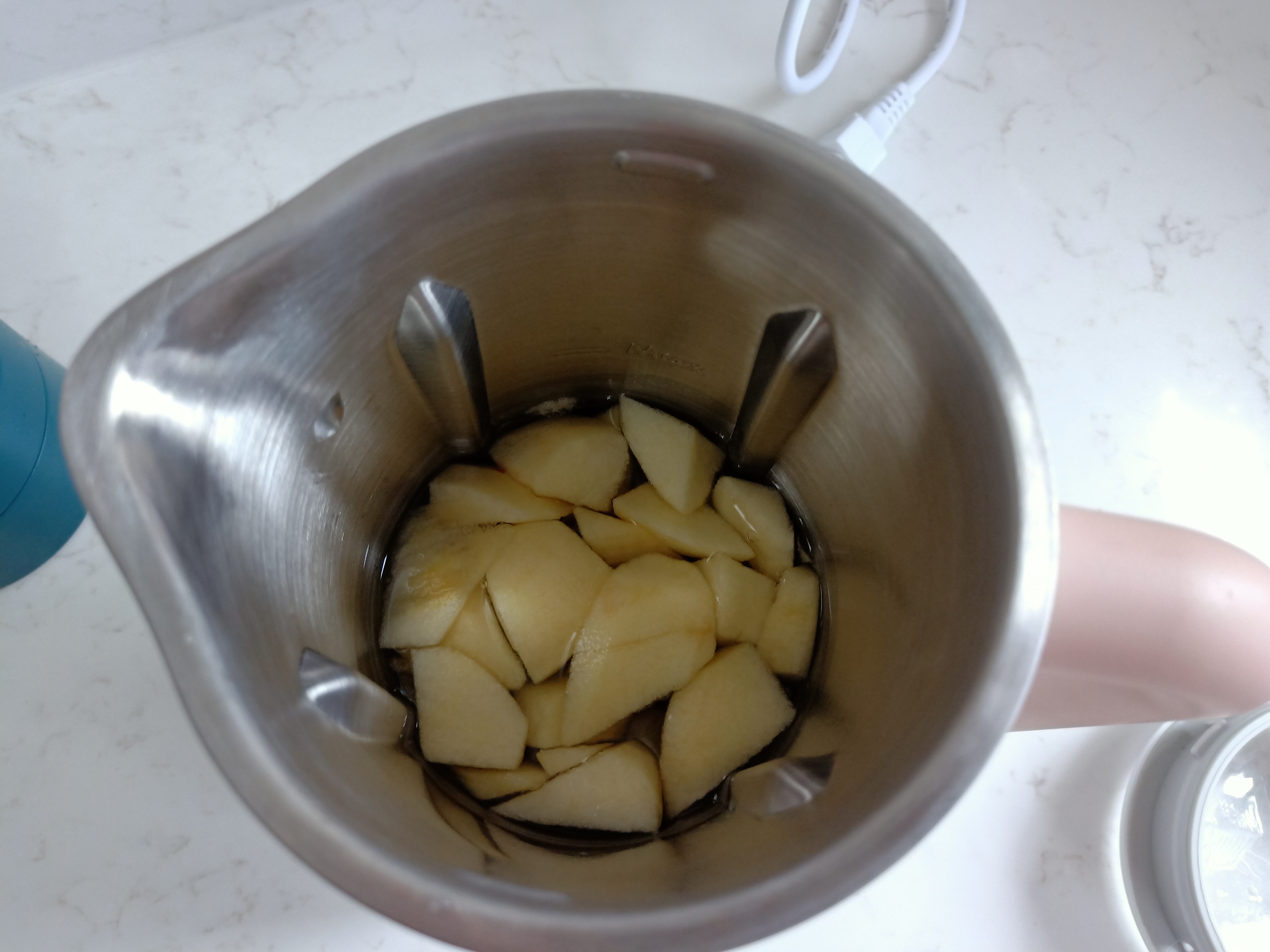 鲜榨果汁沉淀怎么解决,如何防止鲜榨果汁变黑