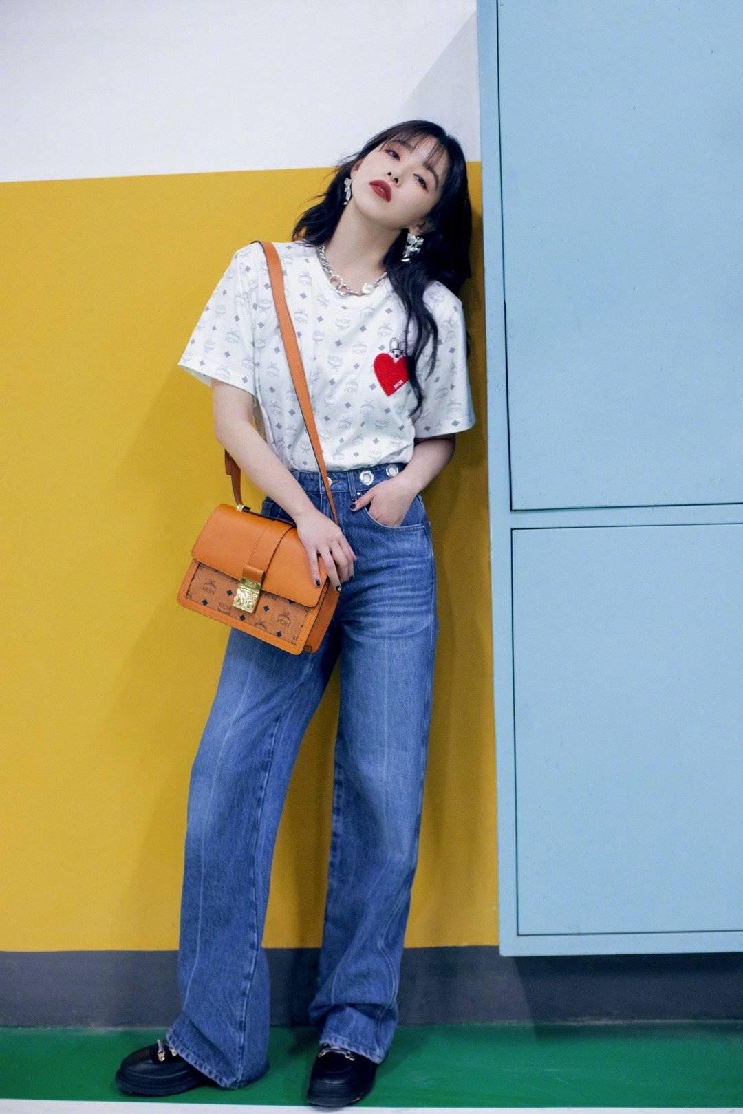 阚清子穿红裙图片,阚清子红裙