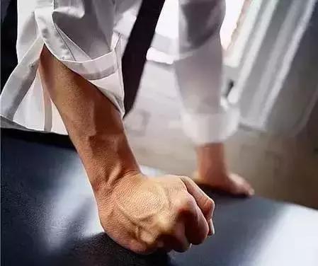 耶稣生气后最快消气方法,耶稣说生气时默念四句话