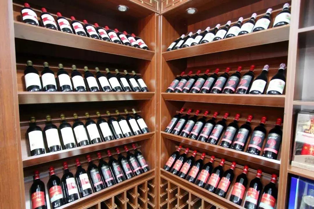 门头沟老牛栏山专卖店回来啦!3店同开!送给好喝口儿的朋友