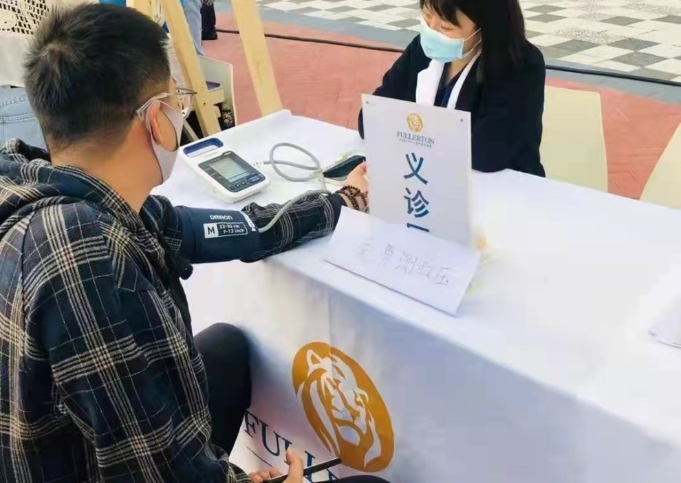 聚公益力量,富乐医疗携手大连腾飞园区企业助力公益书屋建设