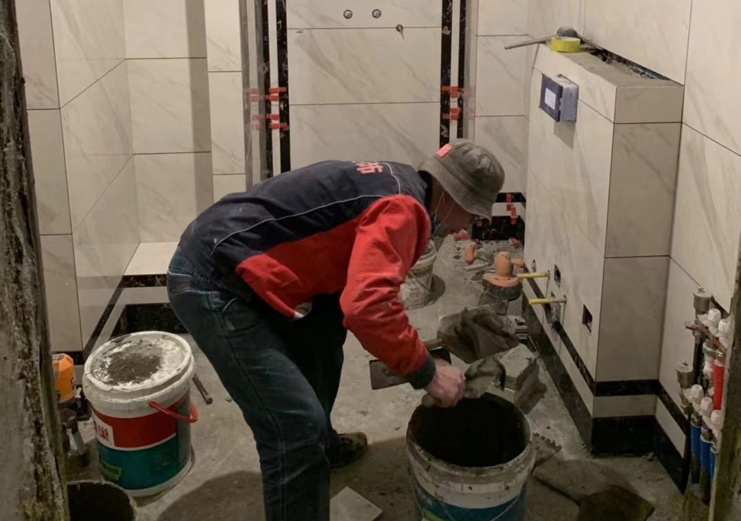 装修好卫生间马桶移位方法,马桶移位器和蹲坑移位器一样吗