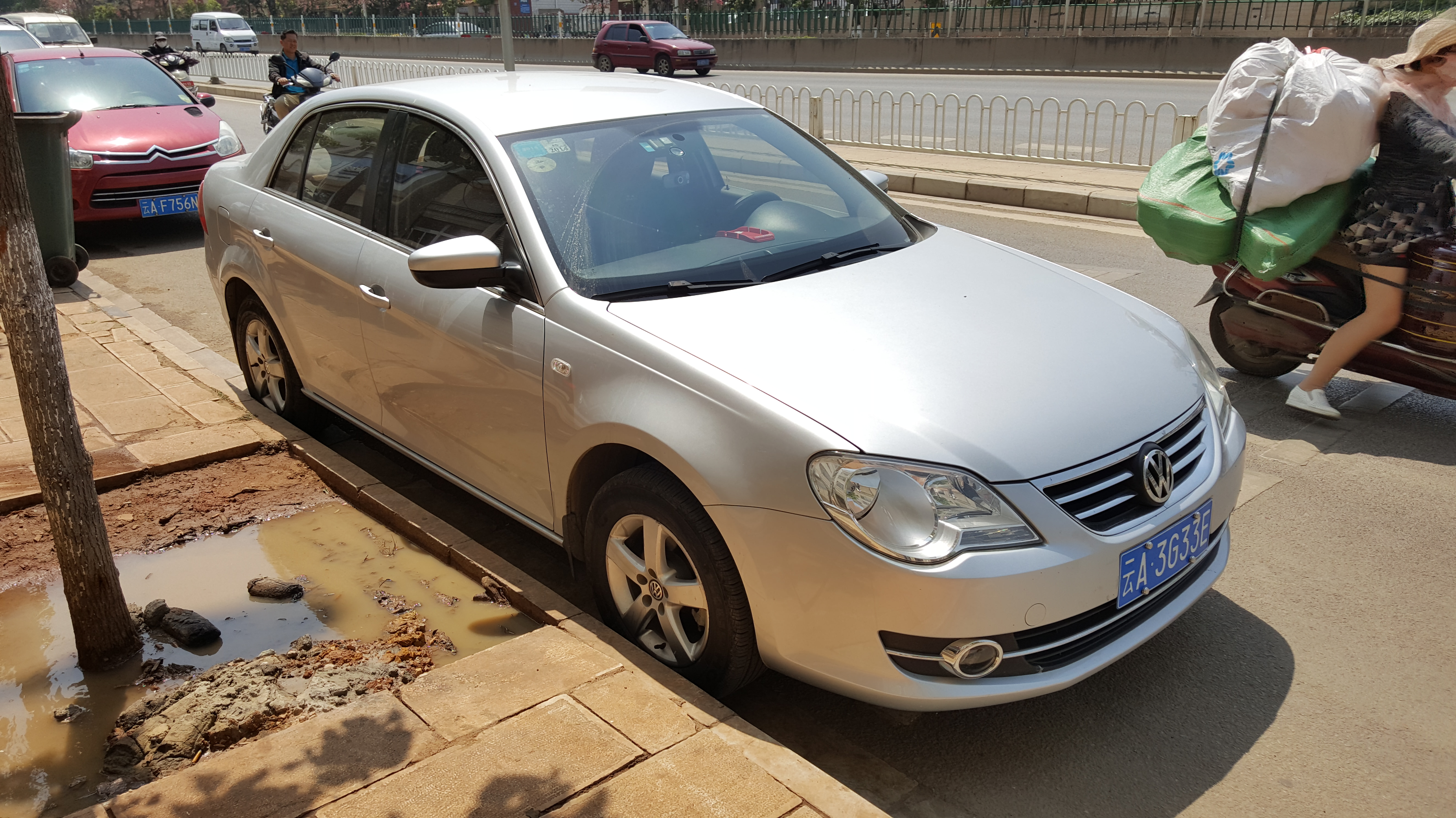 三年换了6辆车,三年换了六辆车