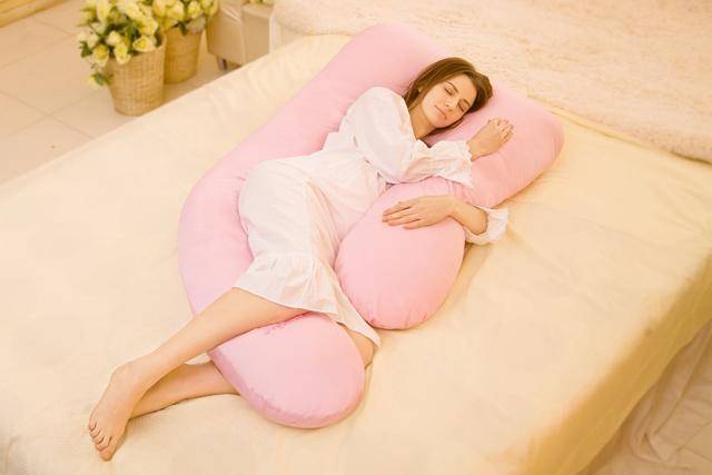 孕妇睡觉会不会压到胎儿,孕妇睡觉压到胎儿会不会有影响