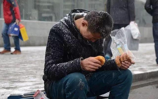 职场红楼梦:挖墙技术哪家强?赖大偷偷在飞翔