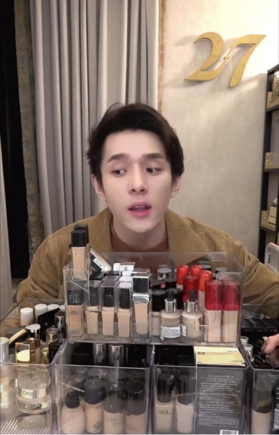 李佳琦planner珀兰娜绘粉底液推荐,李佳琦推荐的粉底液干皮