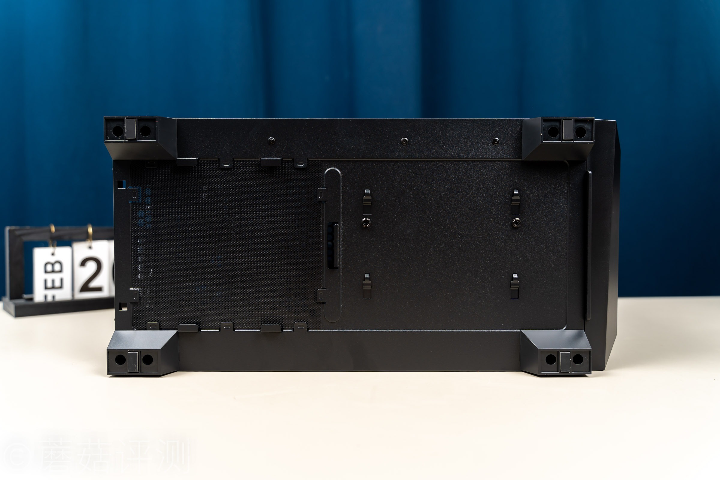 艾湃电竞机箱白色,艾湃电竞水冷评测