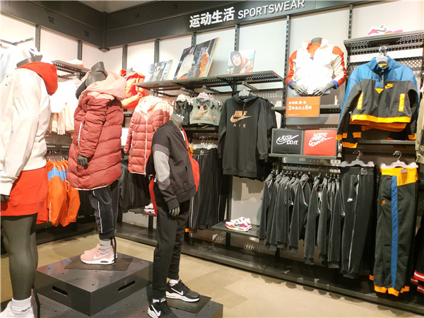 耐克阿迪折扣店的鞋怎么样,阿迪耐克折扣鞋专卖店