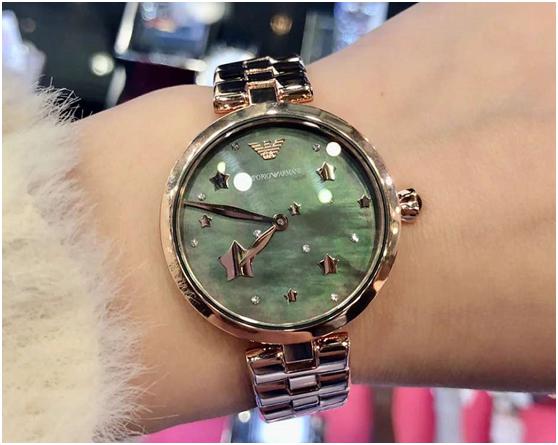 阿玛尼的女士手表什么档次,阿玛尼的真皮手表带