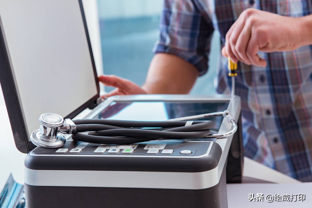 打印机进纸不顺畅怎么解决,打印机进不去纸总是跑偏怎么办