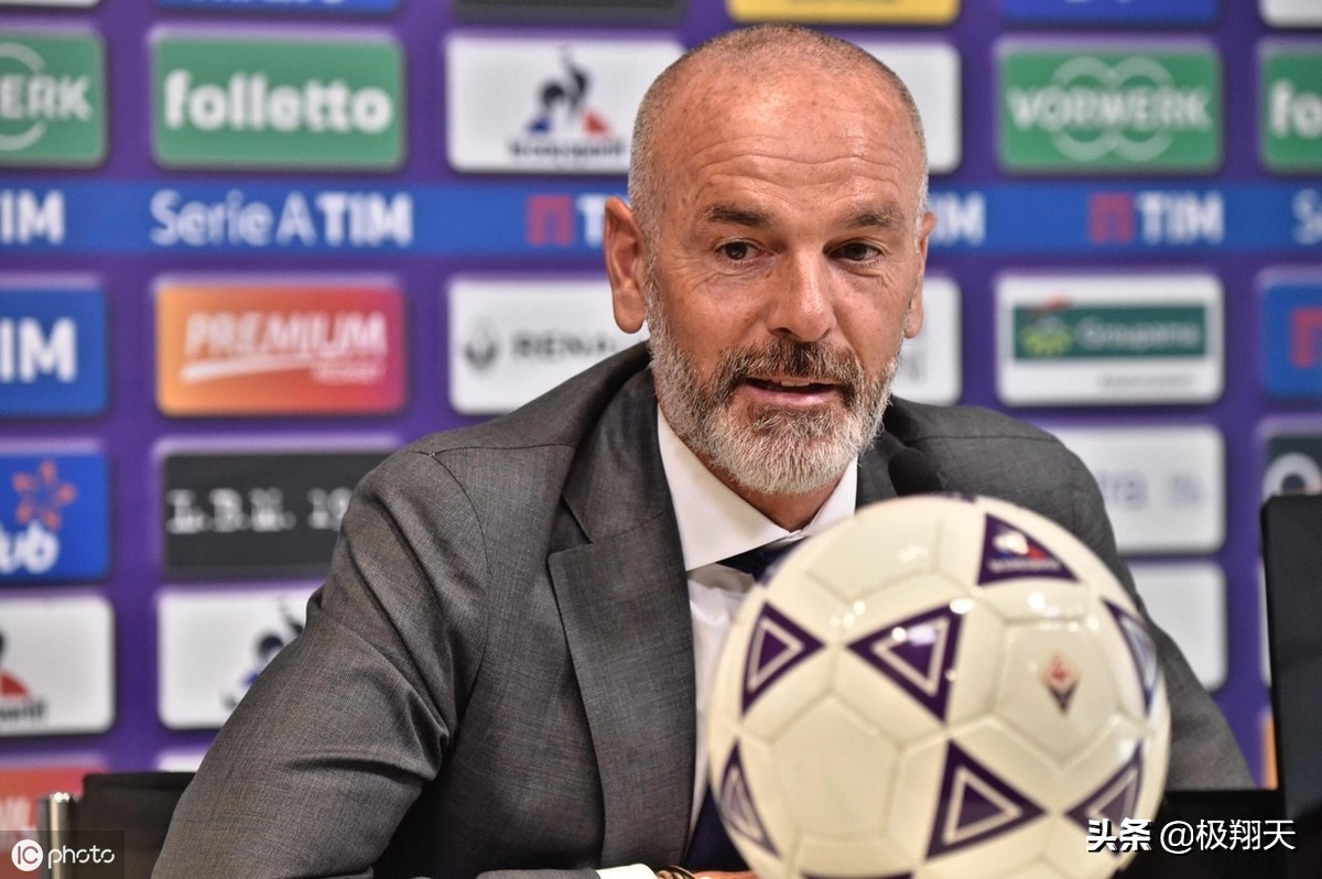 米兰为何与马尔蒂尼闹翻也要选他,马尔蒂尼助米兰巅峰