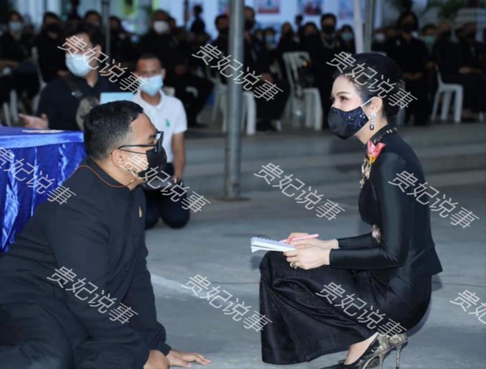 诗妮娜新造型惊艳全场,诗妮娜新造型惊艳