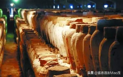 白摘要酱香酒适合长期存放吗,清香浓香酱香酒存放时间