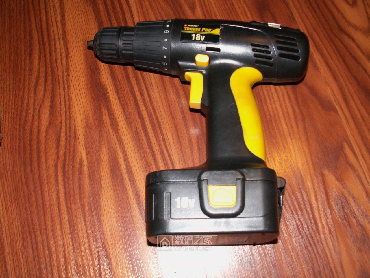 18v电钻锂电池怎样改装充电宝,怎样改装19.5伏锂电池电钻