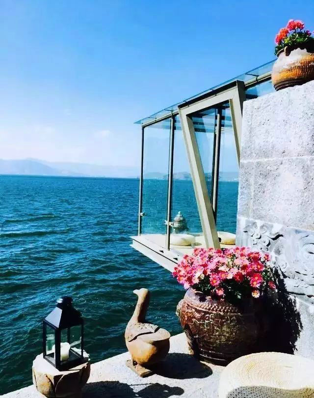 杨丽萍洱海月亮宫拆了吗,杨丽萍在洱海的别墅拆了吗