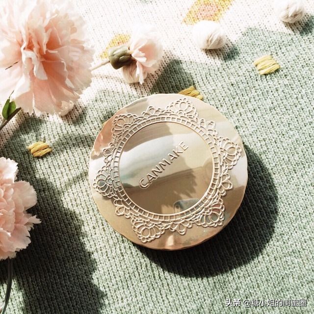 看了很多美妆教程学化妆,看了好几年的新手化妆视频