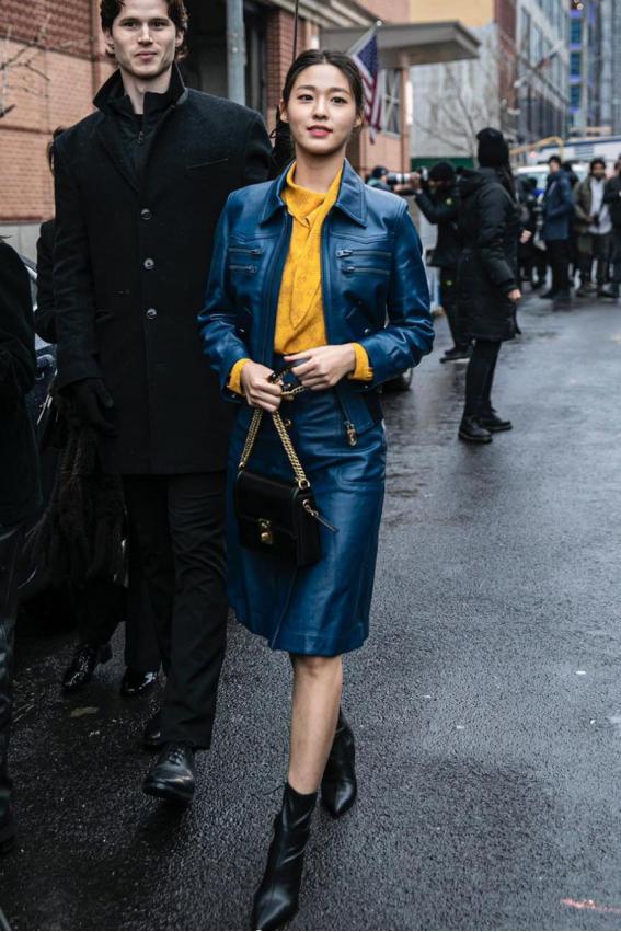 皮衣搭配图片刘诗诗,张钧甯的皮衣穿搭干练又显气场
