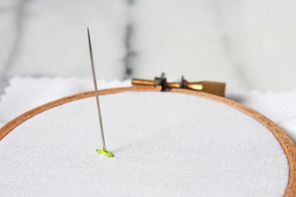 手把手教你手工刺绣最常规的方法,刺绣教程十种初学者必学手工刺绣