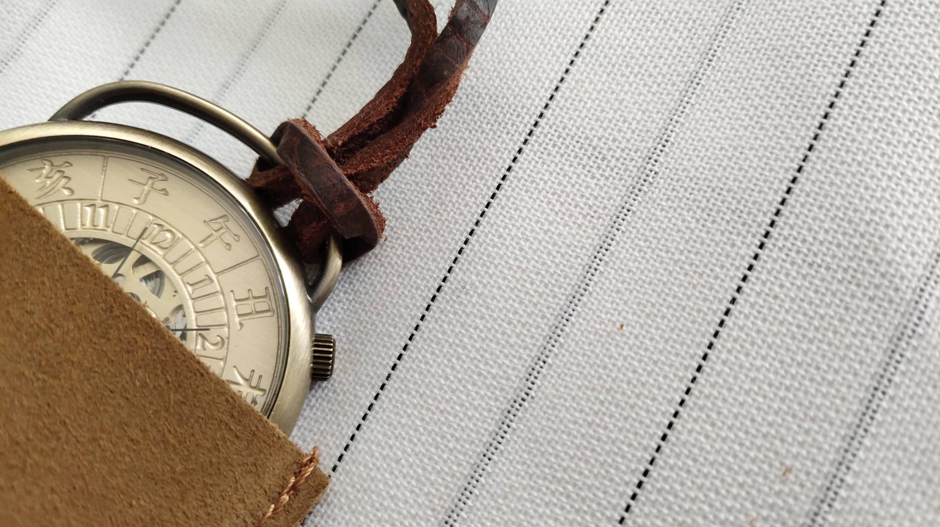 电热毯如何放在洗衣机里洗,可以拿到洗衣机洗的电热毯