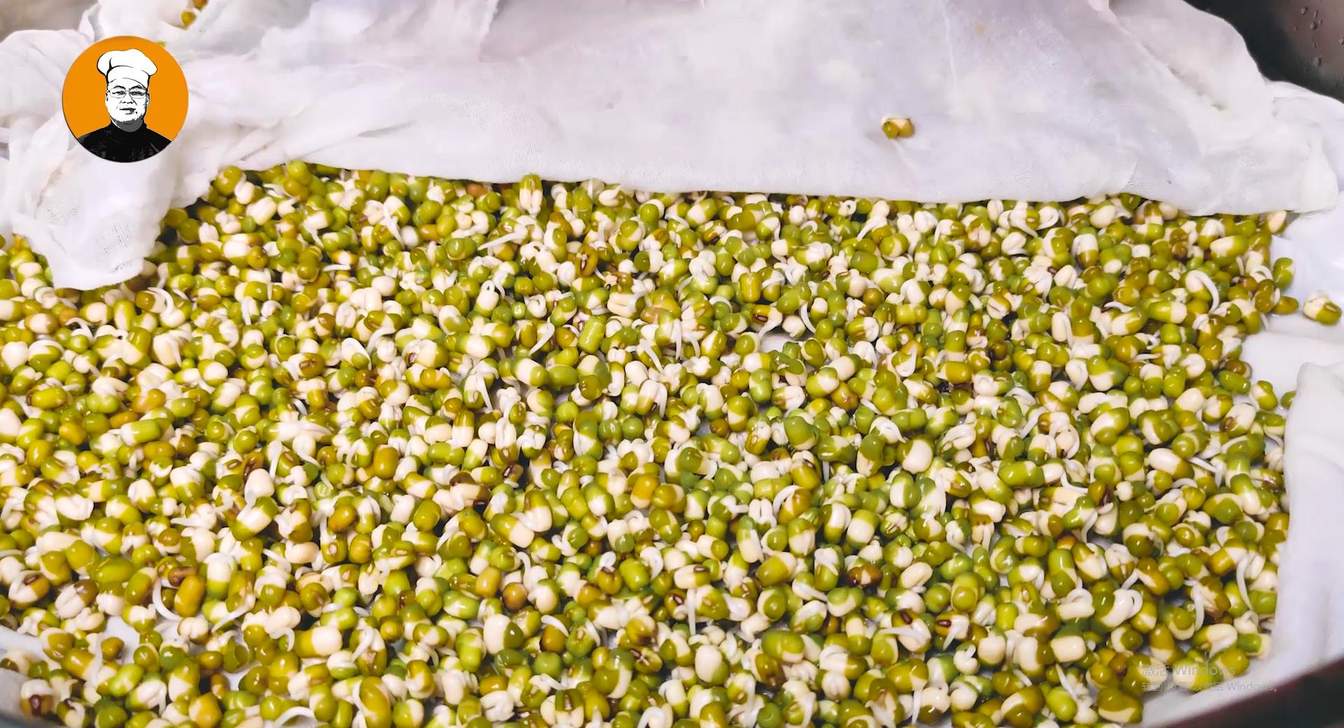 绿豆芽怎么发最快又好又粗的技巧,在家发绿豆芽最简单的方法