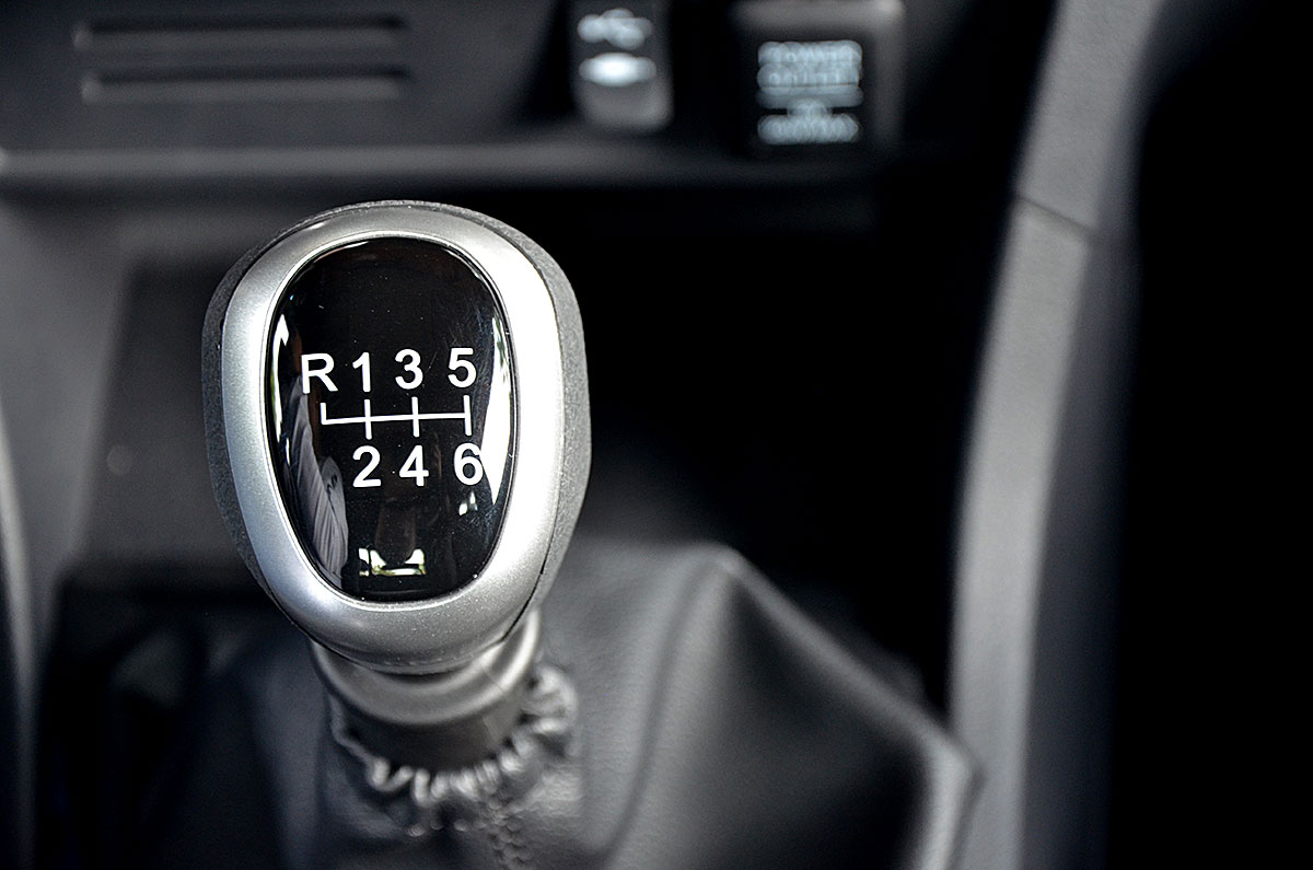 19年江西五十铃铃拓评测,国产五十铃铃拓试驾视频