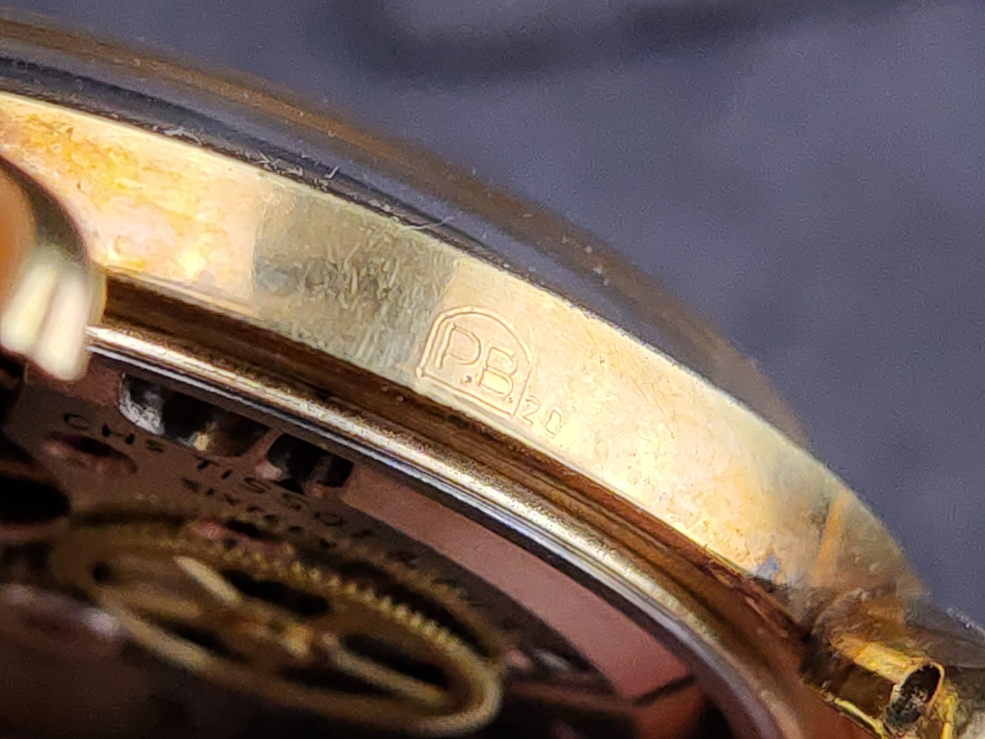 天梭哪款适合27岁男士,天梭哪个系列比较经典