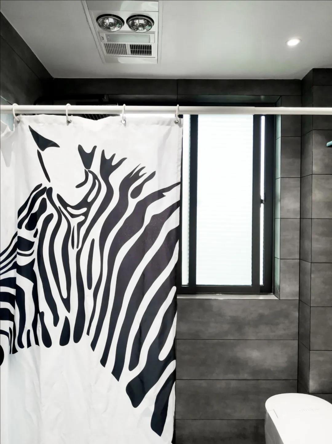 卫生间比较潮湿怎么能快速解决,卫生间潮湿长霉斑怎么办