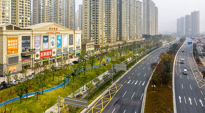 江苏省镇江市位置是否有优势？夹在南京常州两个更强的地级市中间