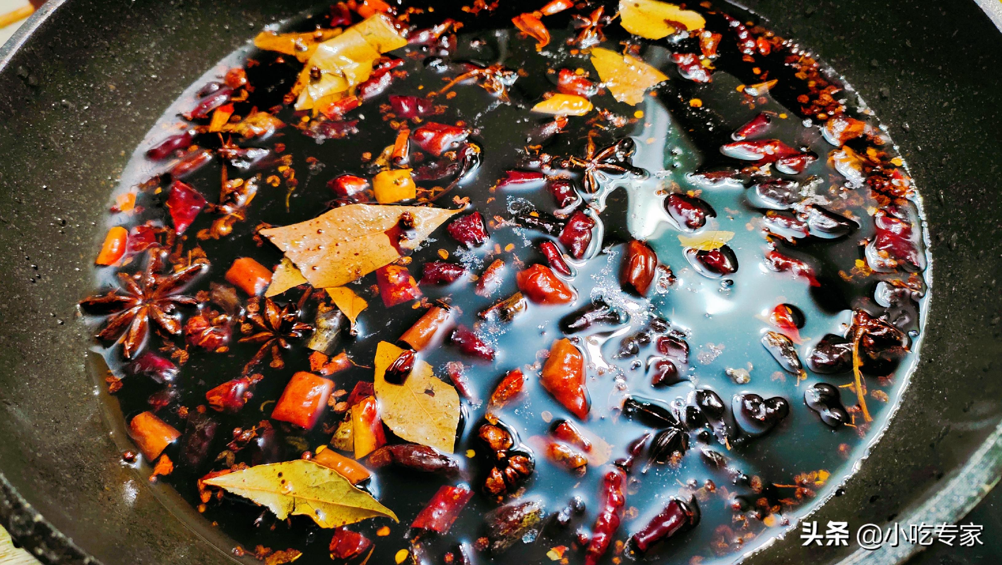 这才是辣椒的真正腌制方法,河南传统腌制韭菜芹菜辣椒怎么腌