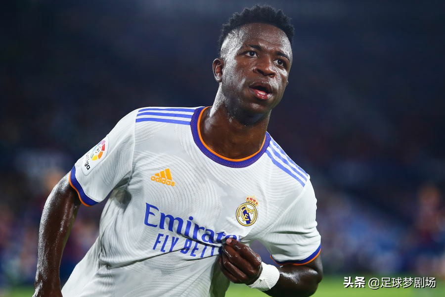 足坛十大速度前锋排名,足坛十大速度者是谁