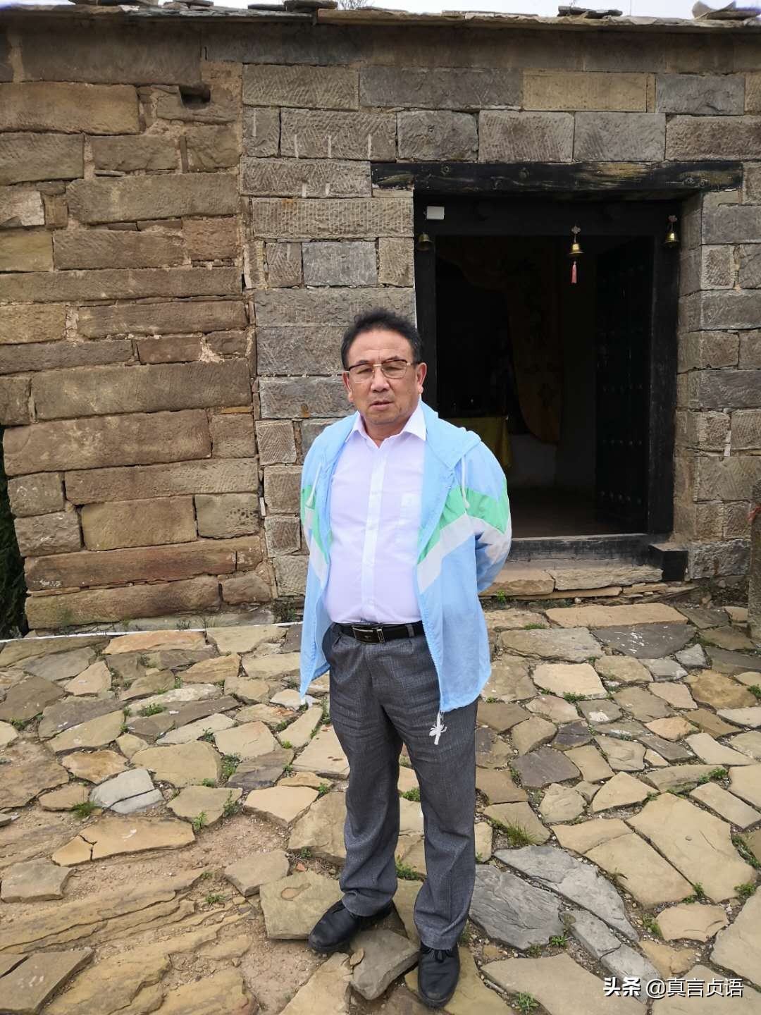 方建华原创诗歌二首:人祖山丨我们也是祖先