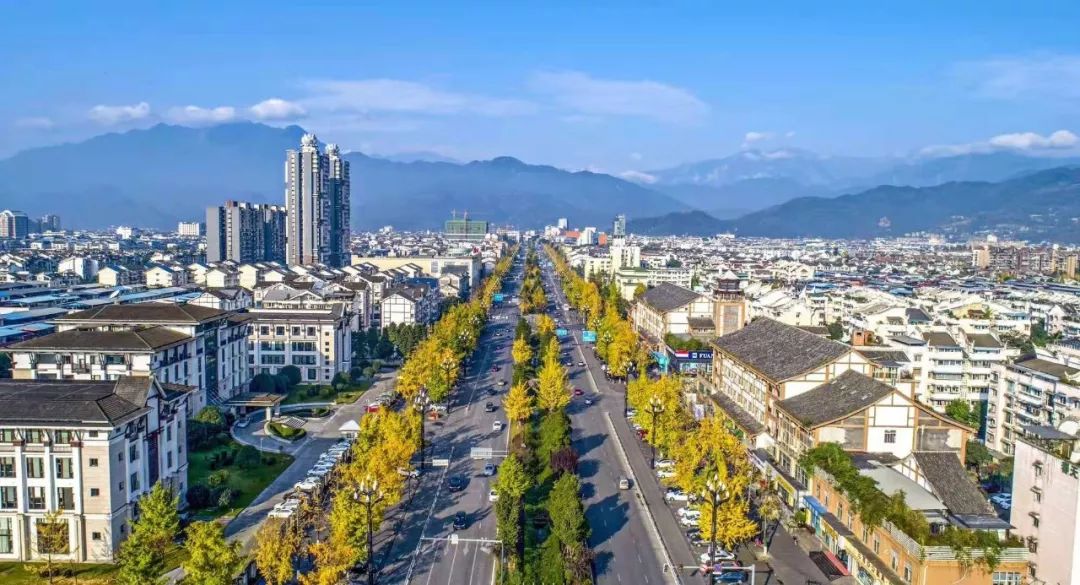 升维·蓄势·行大道丨500余位行业大咖青城山论道!第三届中国旅游上市公司峰会在都江堰市举行!